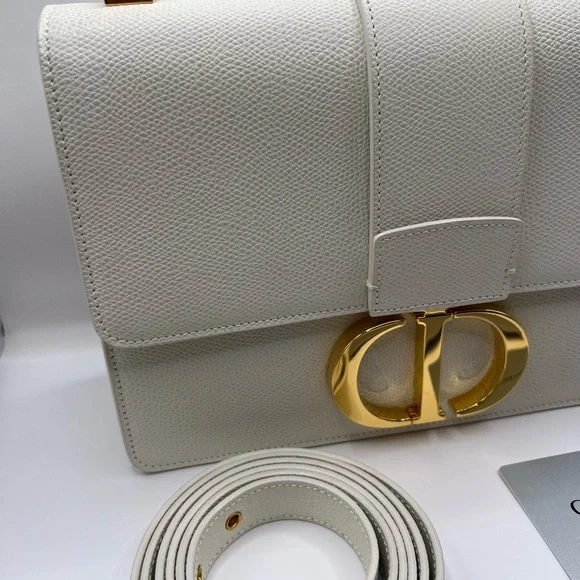 Dior 30 Montaigne - Picture 5 of 16